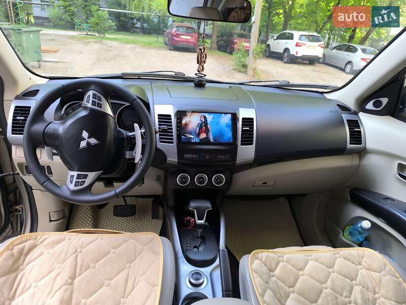 Mitsubishi Outlander 2007