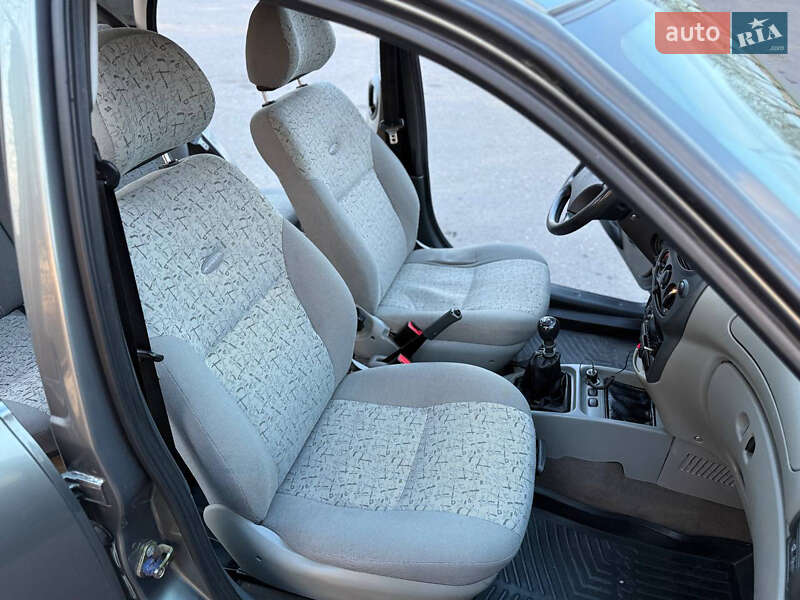 ВАЗ / Lada 1119 Калина 2007