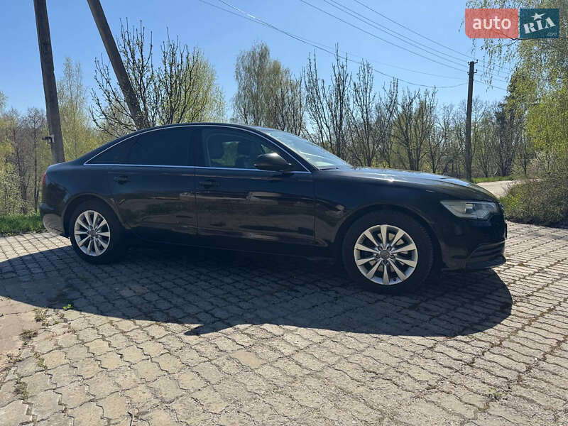 Audi-12