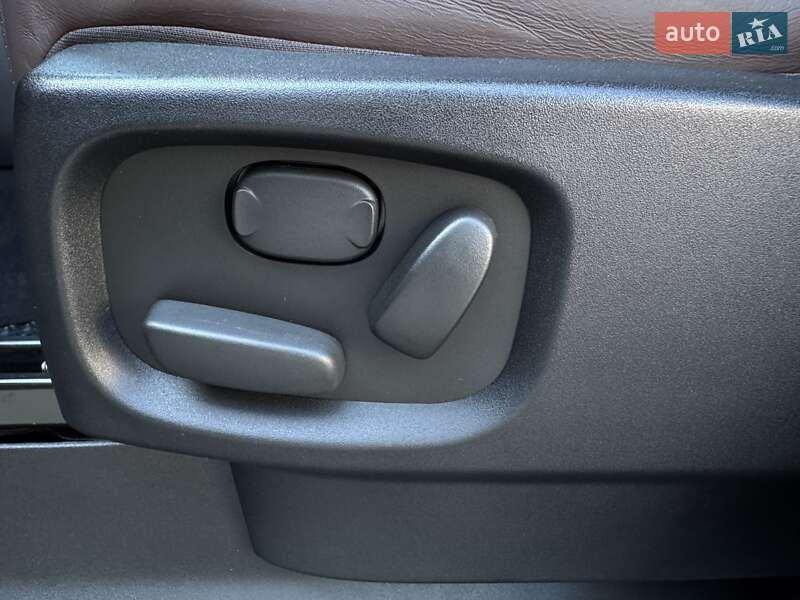 Land Rover Discovery 2015