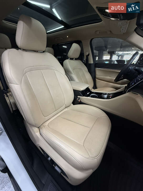 Jeep Grand Cherokee 2021