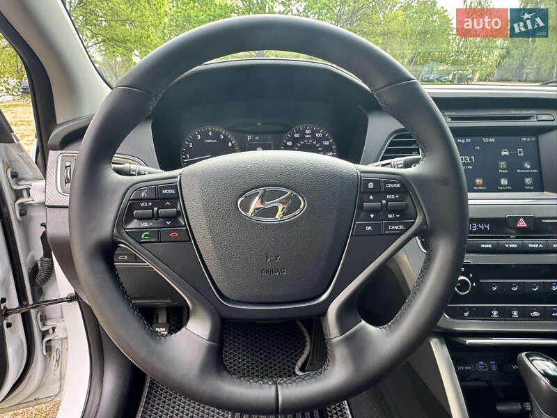 Hyundai-1
