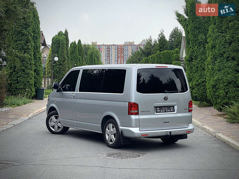 Volkswagen Multivan 2011
