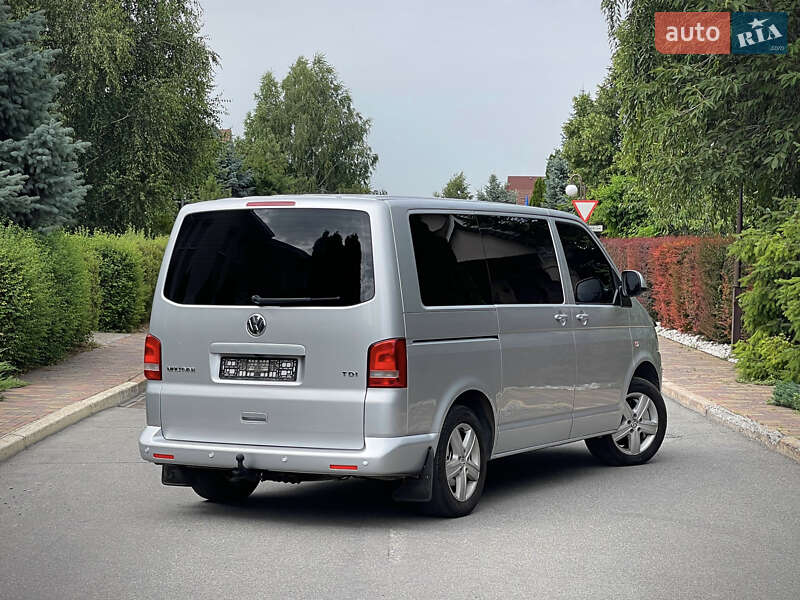 Volkswagen Multivan 2011