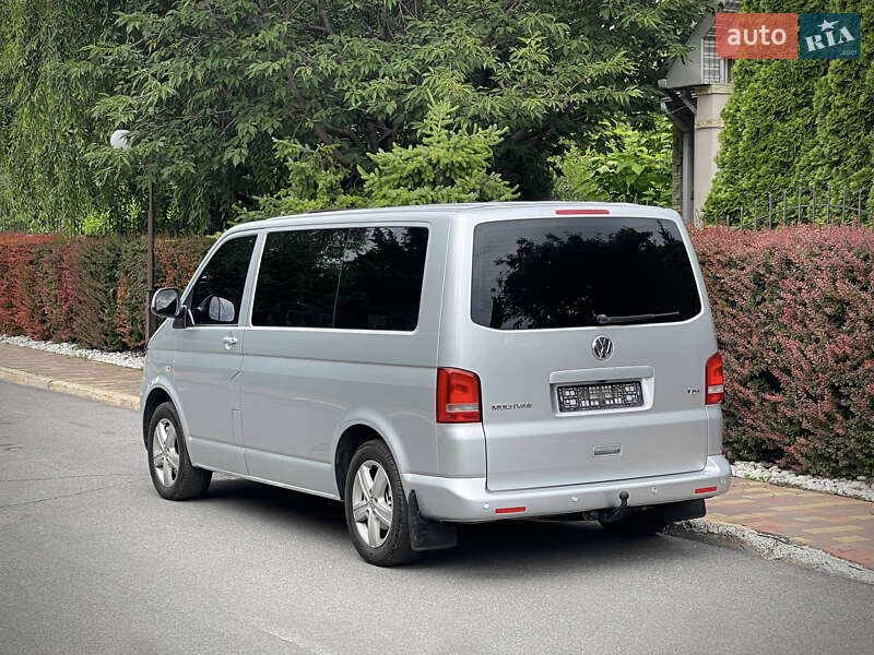 Volkswagen Multivan 2011