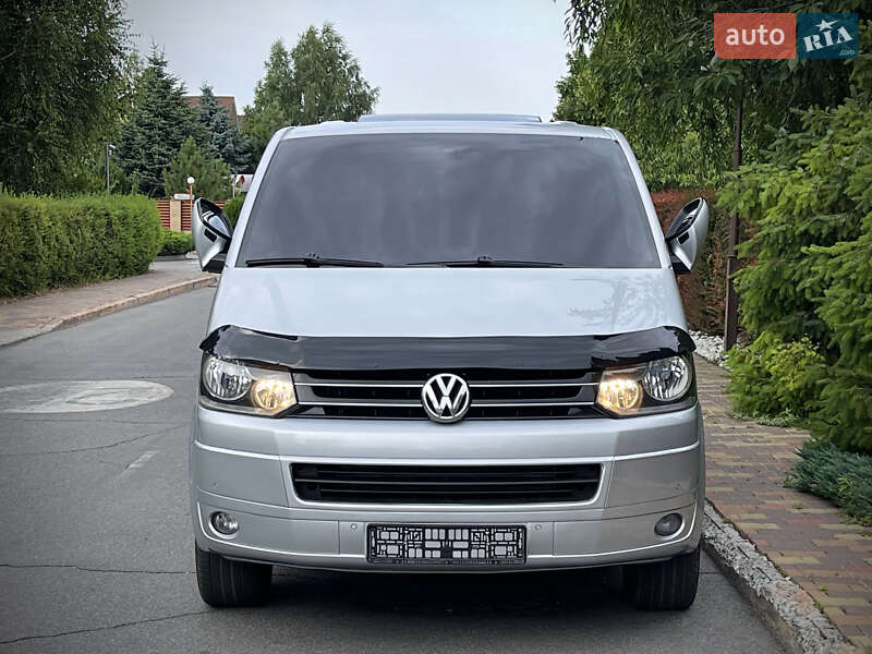 Volkswagen Multivan 2011