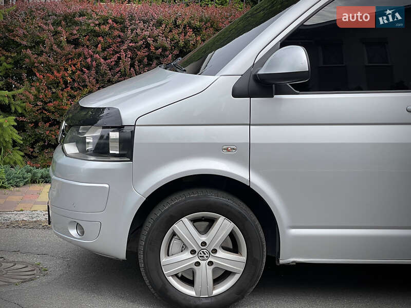 Volkswagen Multivan 2011