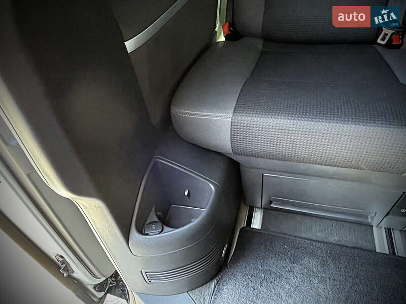 Volkswagen Multivan 2011