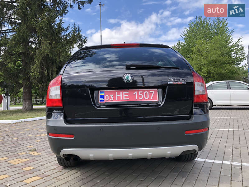 Skoda Octavia Scout 2013