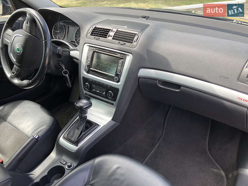 Skoda Octavia Scout 2013