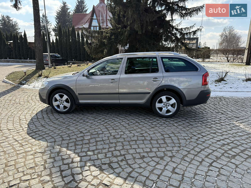 Skoda Octavia Scout 2013