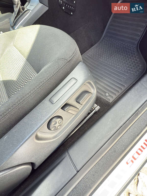 Skoda Octavia Scout 2013