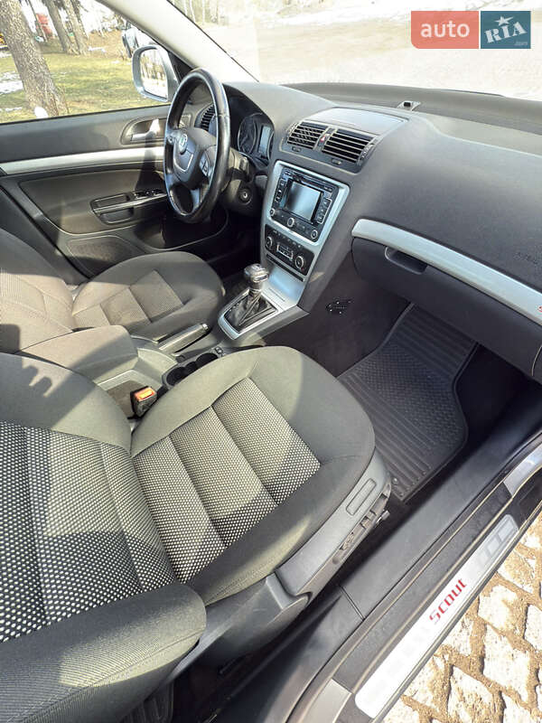 Skoda Octavia Scout 2013