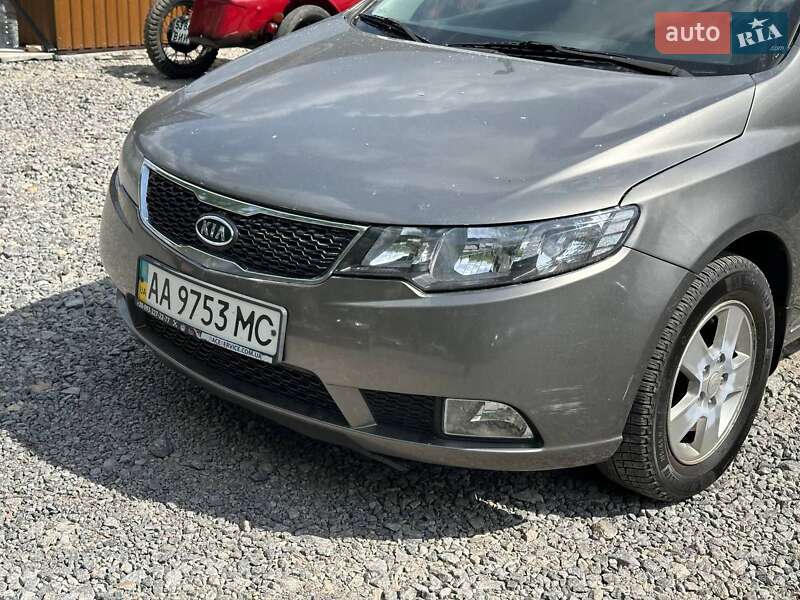 Kia Cerato 2011