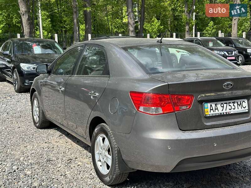 Kia Cerato 2011