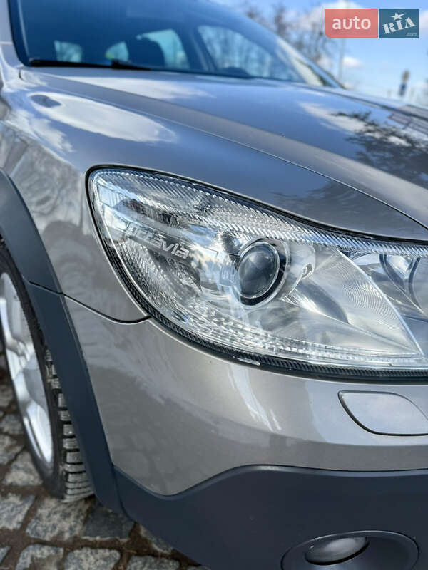 Skoda Octavia Scout 2013