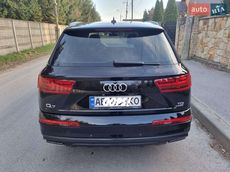 Audi Q7 2016