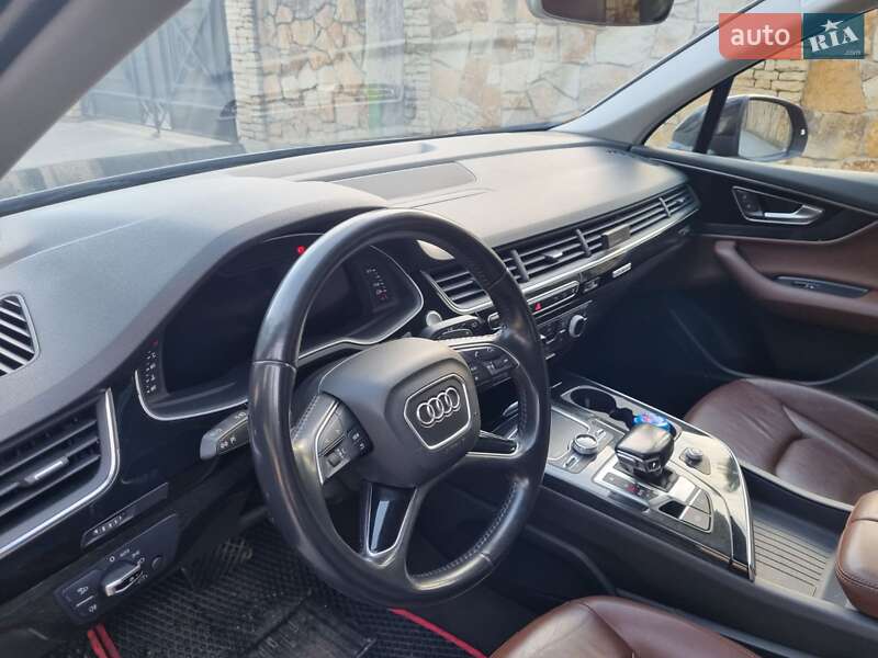 Audi Q7 2016