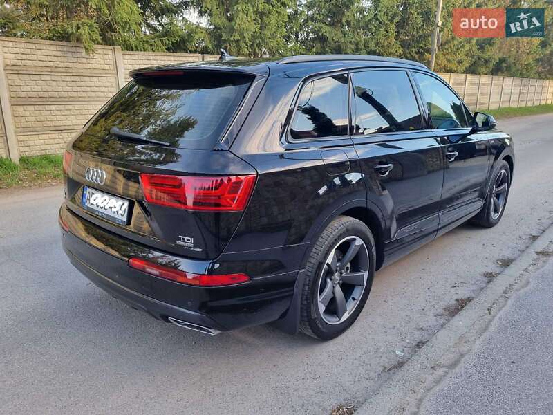 Audi Q7 2016