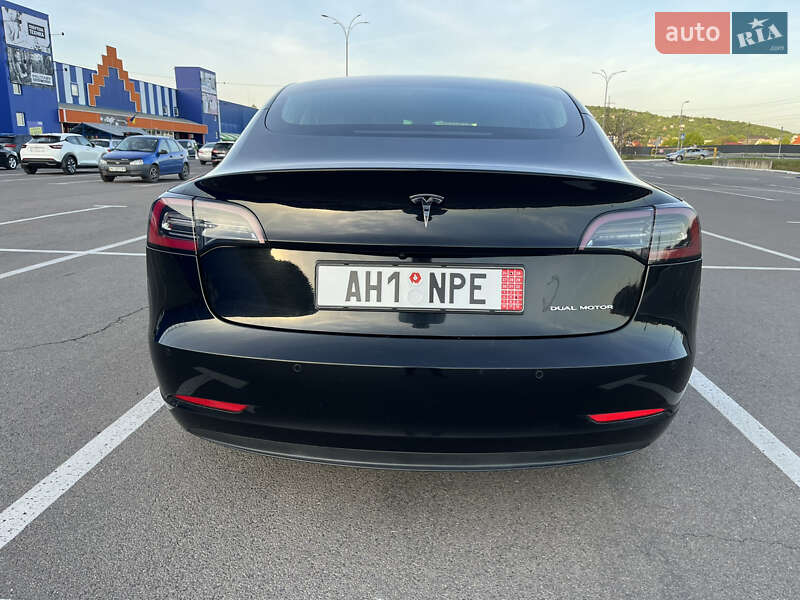 Tesla Model 3 2019