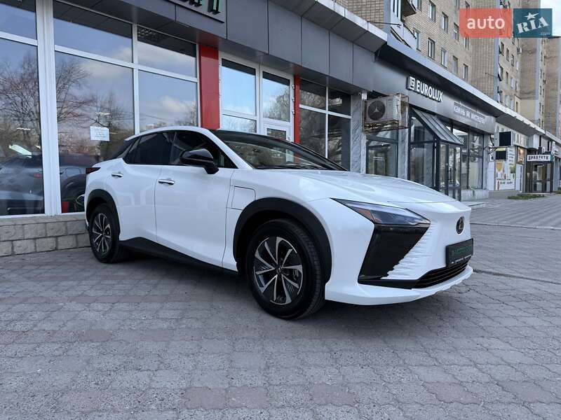 Lexus-3
