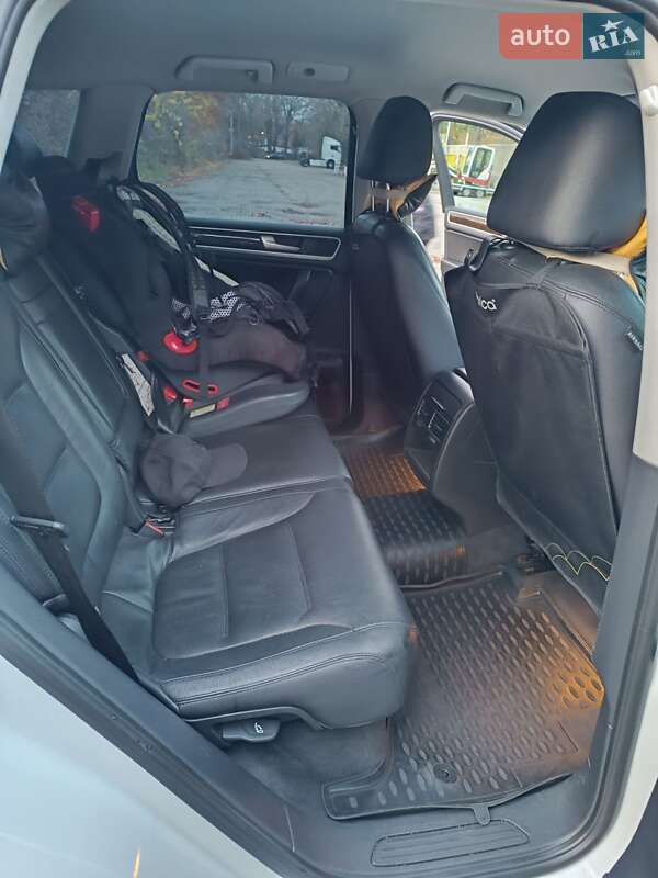 Volkswagen Touareg 2014