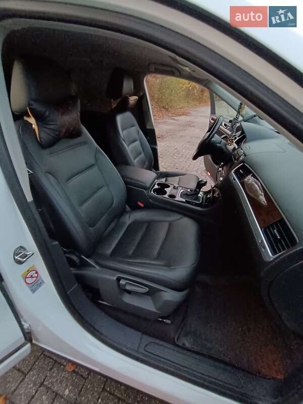 Volkswagen Touareg 2014