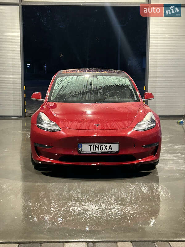 Tesla-3