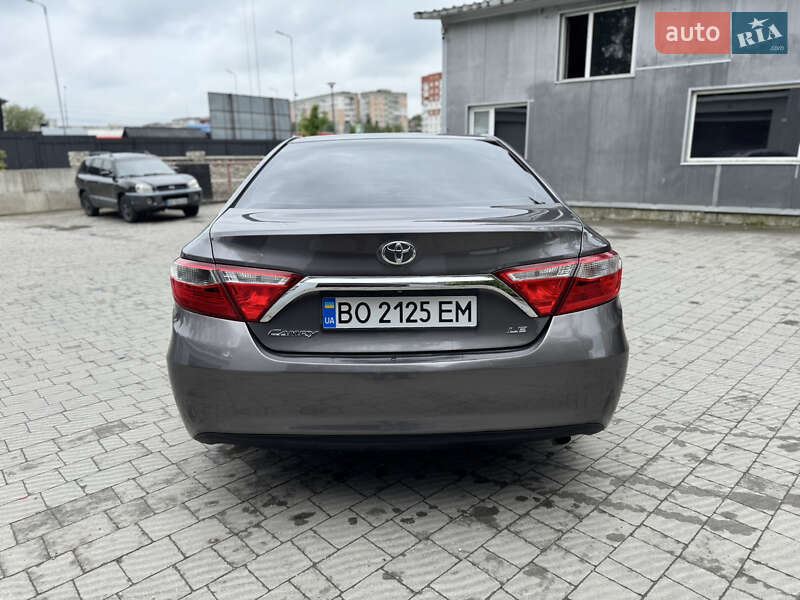 Toyota Camry 2016