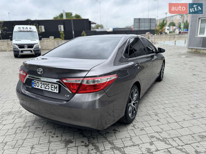 Toyota Camry 2016