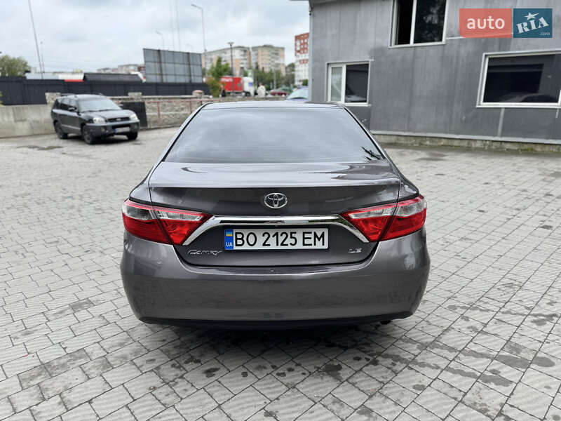 Toyota Camry 2016