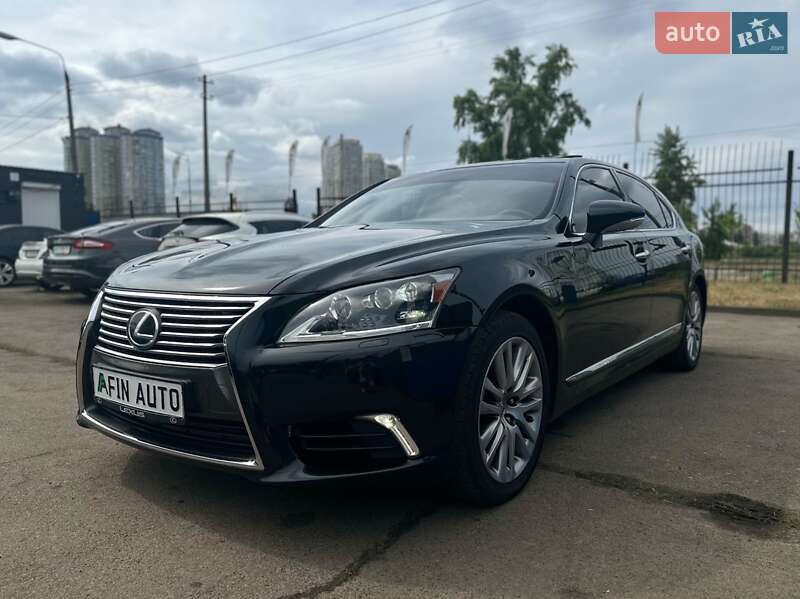 Lexus-36
