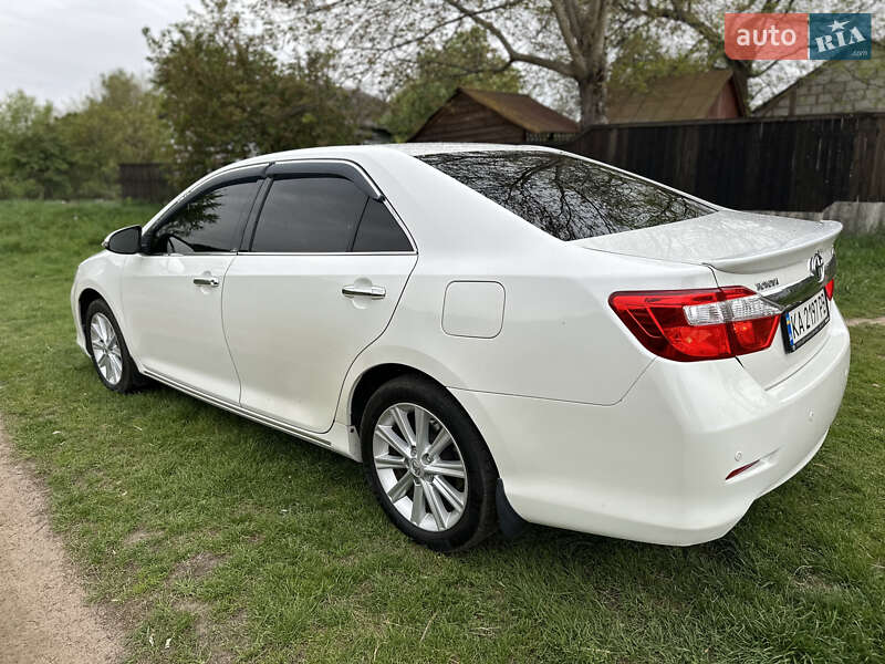 Toyota Camry 2013