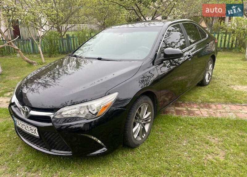 Toyota Camry 2016