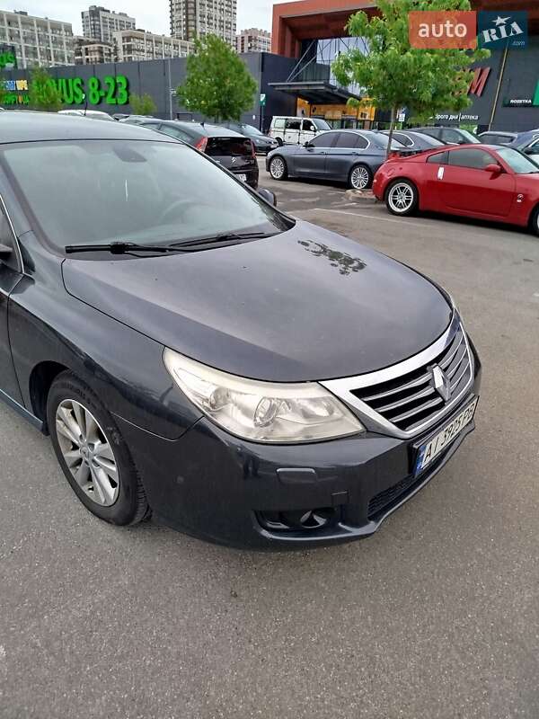 Renault Latitude 2012