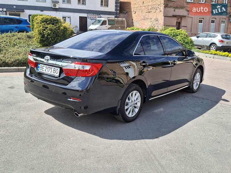 Toyota Camry 2014