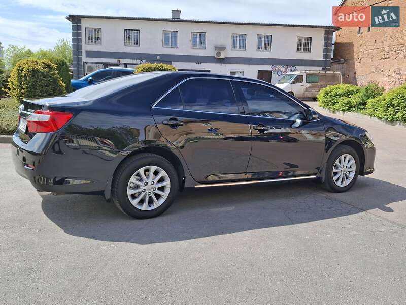 Toyota Camry 2014