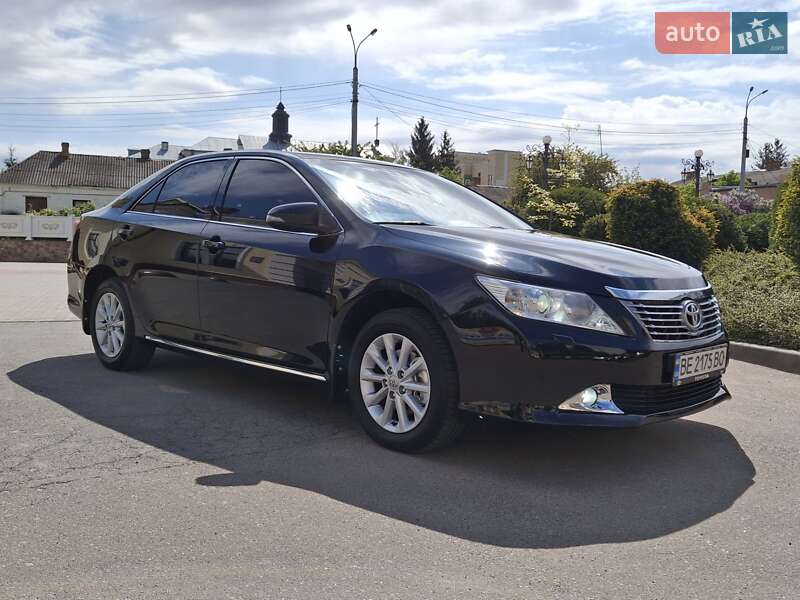Toyota Camry 2014