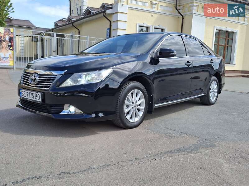 Toyota Camry 2014