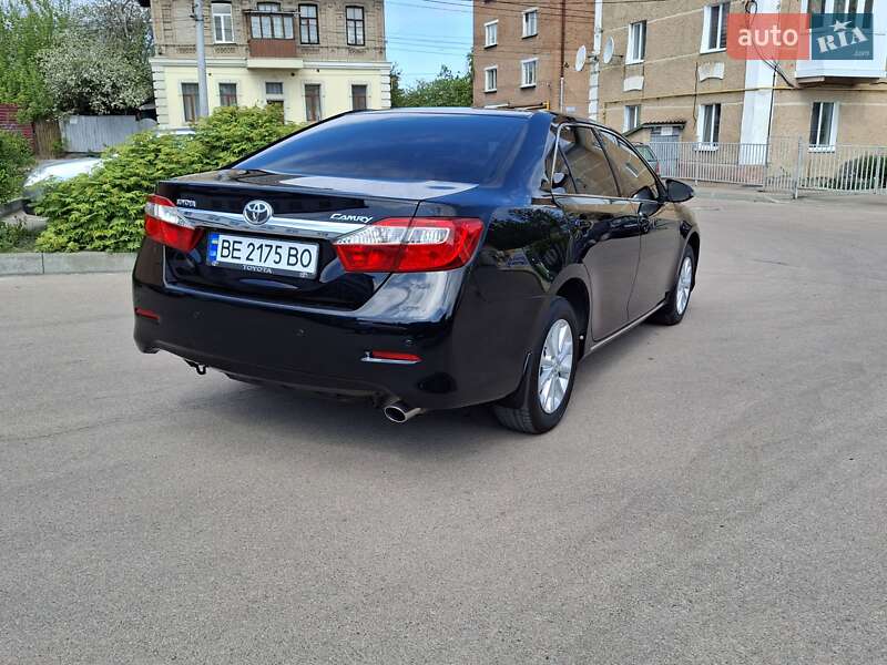 Toyota Camry 2014