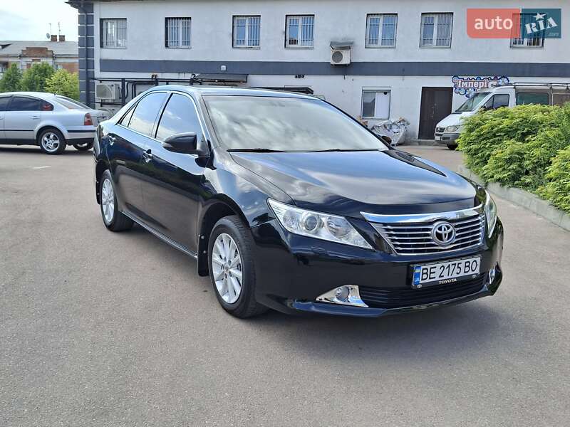 Toyota Camry 2014