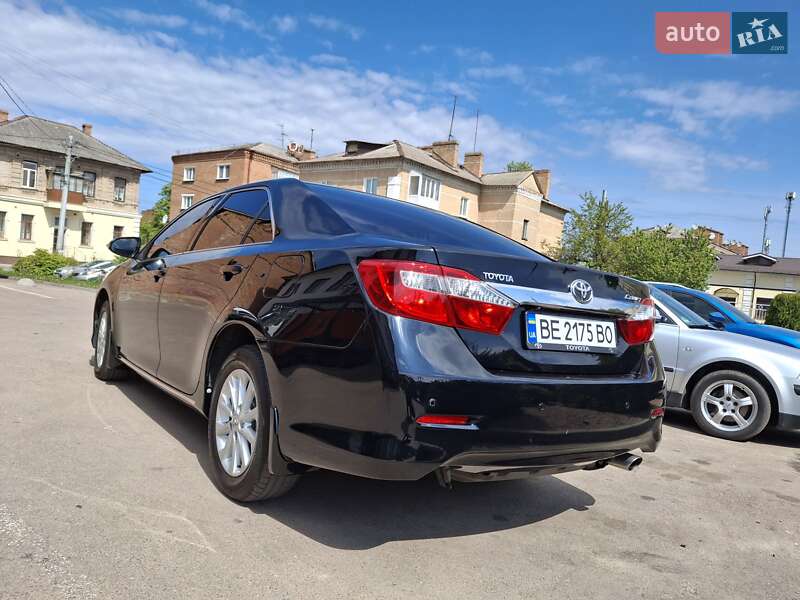 Toyota Camry 2014