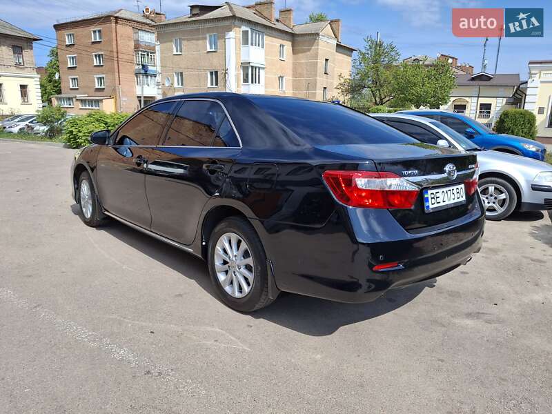 Toyota Camry 2014