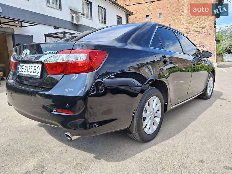 Toyota Camry 2014