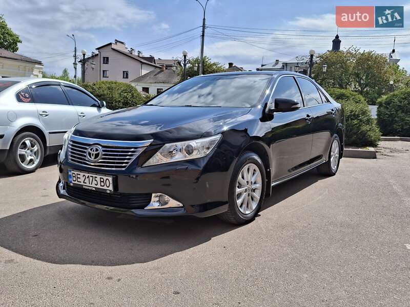 Toyota Camry 2014