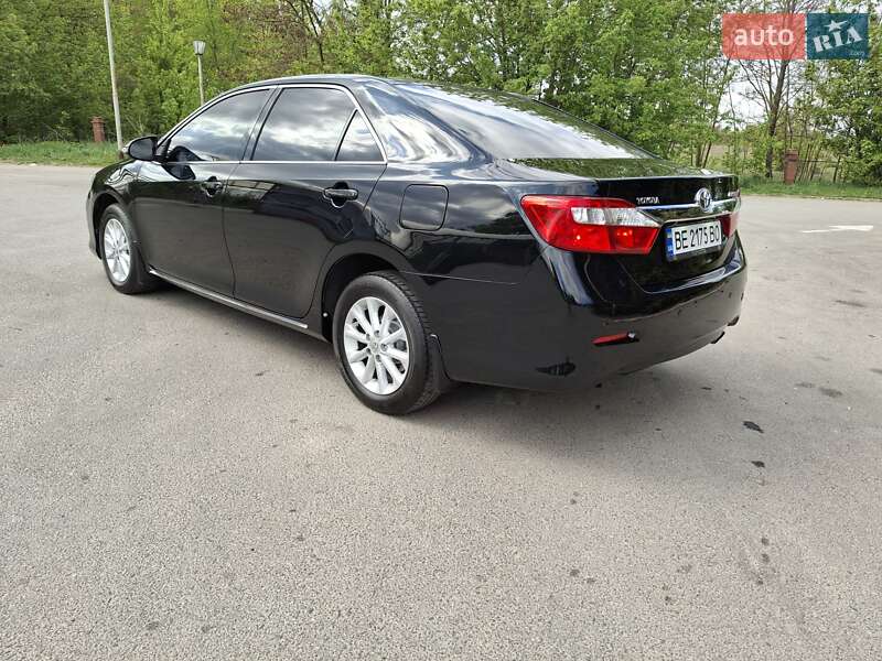 Toyota Camry 2014