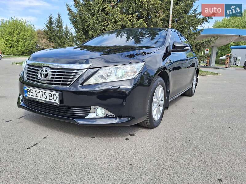 Toyota Camry 2014