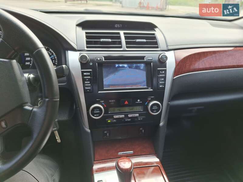 Toyota Camry 2014