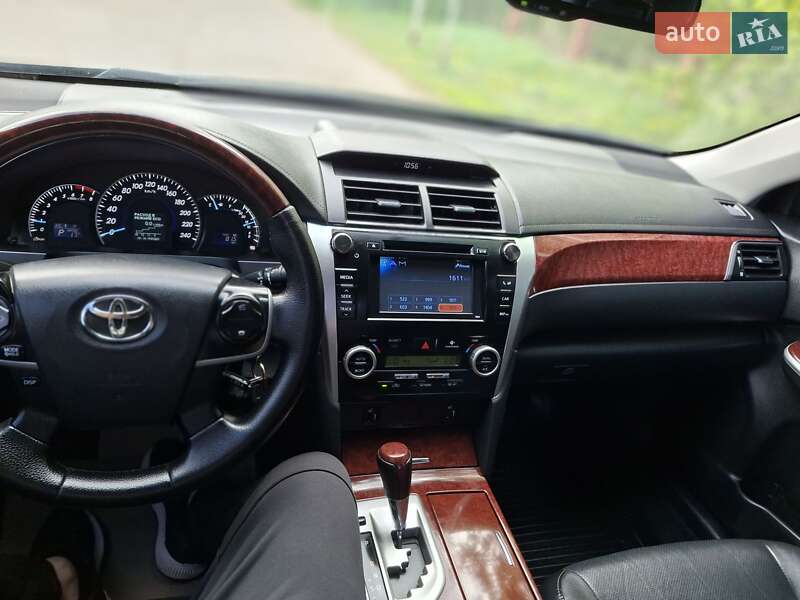 Toyota Camry 2014