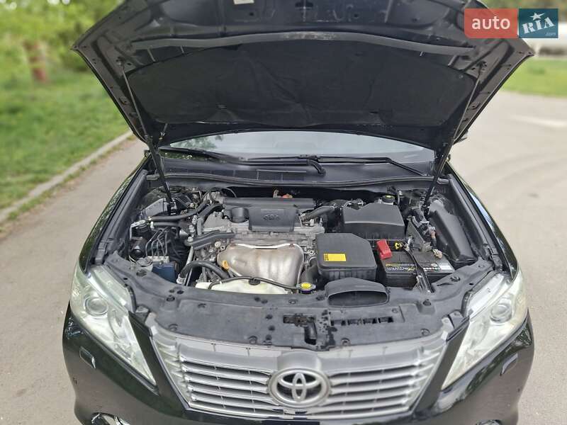 Toyota Camry 2014